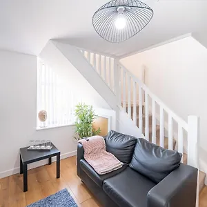 Bv Kirkstall 1 Bedroom Free Private Parking , Leeds (West Yorkshire) United Kingdom